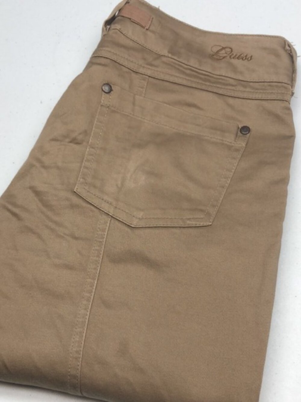 LIKE NEW GUESS MID-RISE STRAIGHT CUT PANTS 28x29 ⭐️